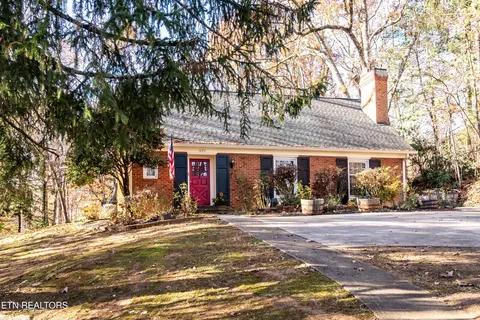 1225 Dougherty Dr, Morristown, TN 37814