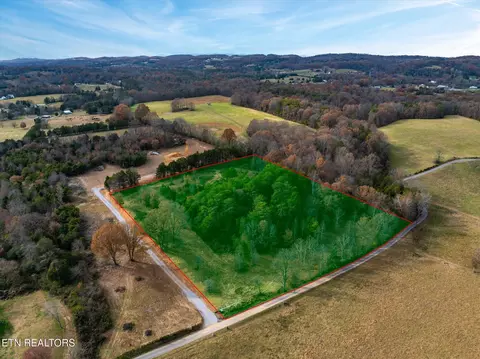 7945 Rodgers Rd, Corryton, TN 37721
