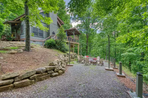 410 Sassafras Tr, Sevierville, TN 37876