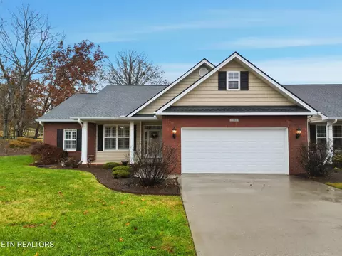 5260 Fountain Head Ln, Knoxville, TN 37918