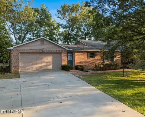 129 Lisa Ln, Crossville, TN 38558