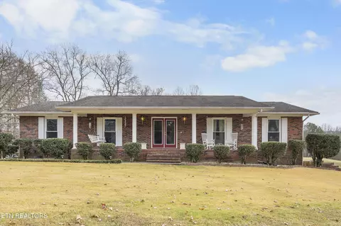 364 Orchard Valley Dr, Harriman, TN 37748