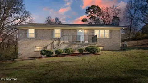 2408 Vincinda Cir, Knoxville, TN 37924