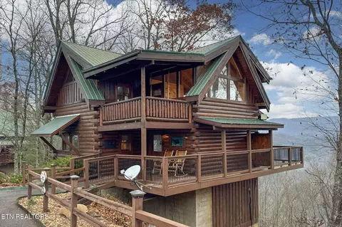 3640 Carsons Ridge Way, Sevierville, TN 37862