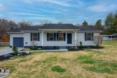 18917 Martel Rd, Lenoir City, TN 37772