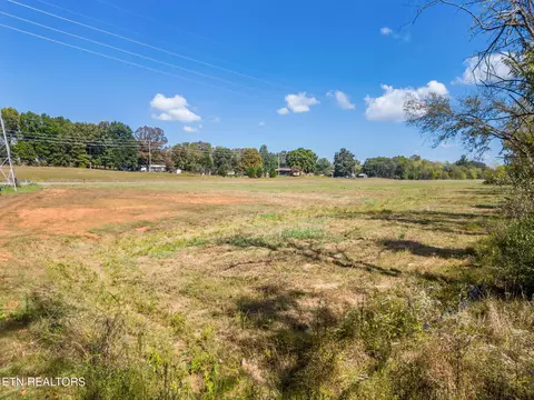 3151 W Lamar Alexander Pkwy, Friendsville, TN 37737