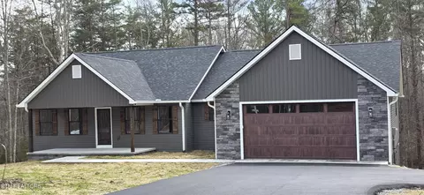 323 Cumberland Cove Rd, Monterey, TN 38574