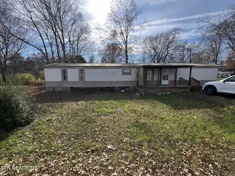 106 Meadowview Ln, Decatur, TN 37322