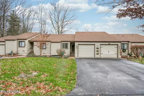354 Lake Catherine Ln, Crossville, TN 38558