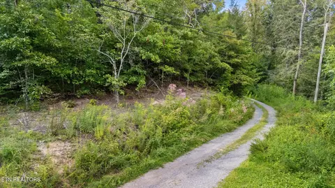 10 Winfield Dunn Parkway, Sevierville, TN 37876