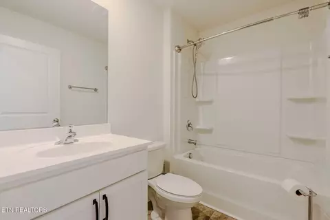Bath - 2540 Lucille Ln, Talbott, TN 37877 photo 1 of 6