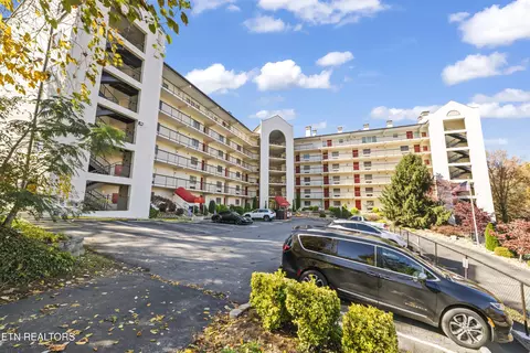 102 Baskins Creek Byp #506, Gatlinburg, TN 37738