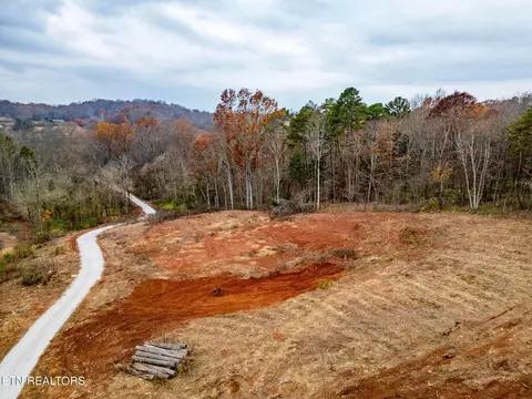 4231 Sweetwater Vonore Rd, Sweetwater, TN 37874