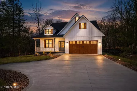 232 Westchester Dr, Crossville, TN 38558