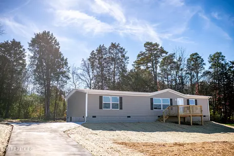 189 Meadow Lawn Dr, Englewood, TN 37329