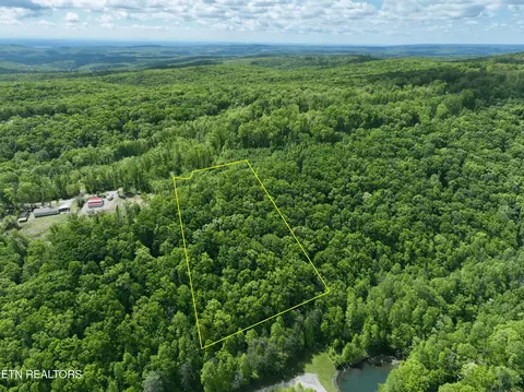 Lower Eagles Nest Rd, Crab Orchard, TN 37723