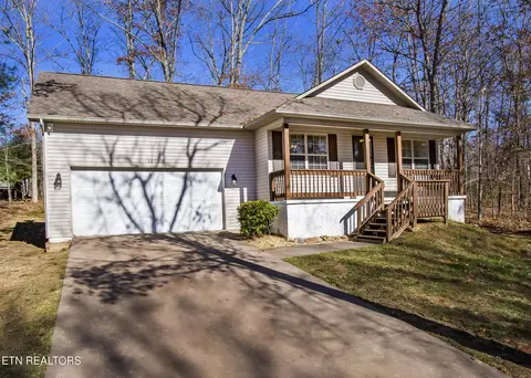 107 Ivy Ln, Crossville, TN 38558