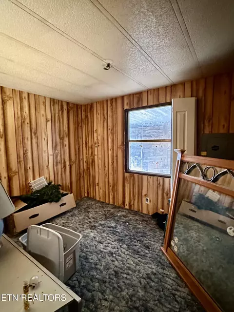 Bedroom - 1500 Coal Hill Rd, Sunbright, TN 37872 photo 1 of 3