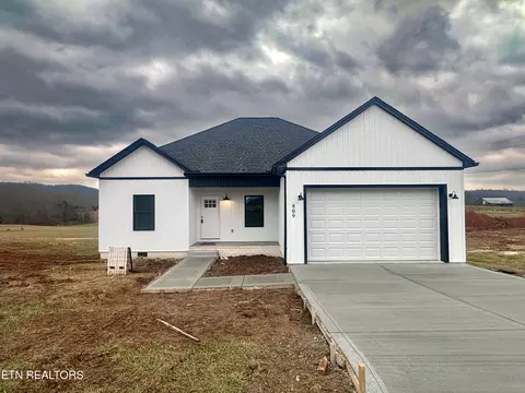 809 Okalona Rd, Rickman, TN 38580