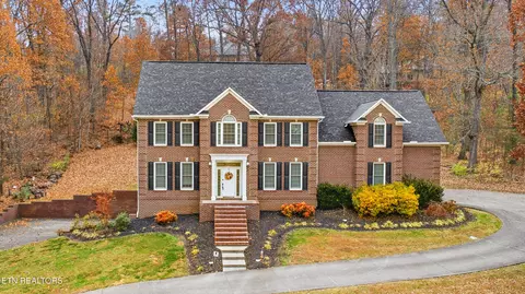 5309 Oak Glade Ln, Knoxville, TN 37918