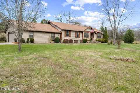 111 Kanott Ln, Maynardville, TN 37807