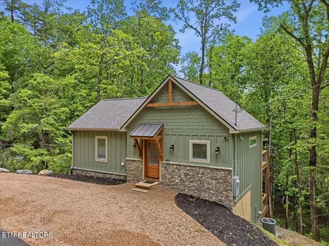 405 Laurel Trace Rd, Townsend, TN 37882
