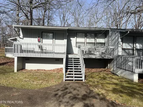 39 Eagle Ct, Crossville, TN 38558