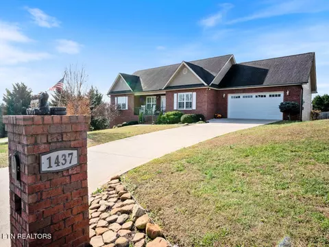 1437 Korey Blvd, Sevierville, TN 37876