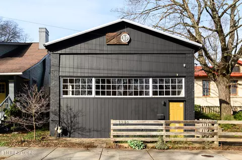 1241 Armstrong Ave, Knoxville, TN 37917