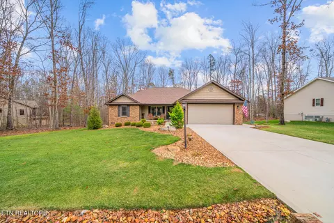 109 Beachwood Dr, Crossville, TN 38558