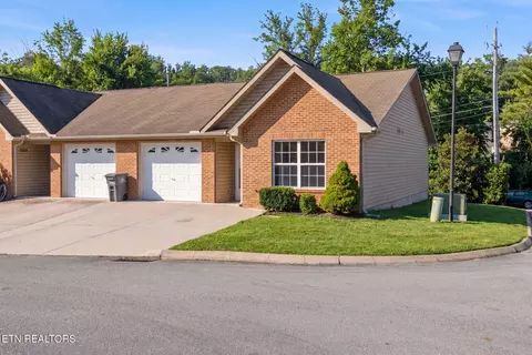 3513 Valley Stream Way, Knoxville, TN 37917