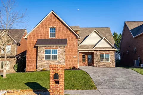 1538 Tsuga Dr, Alcoa, TN 37701