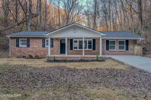 9003 Tedford Ln, Knoxville, TN 37922