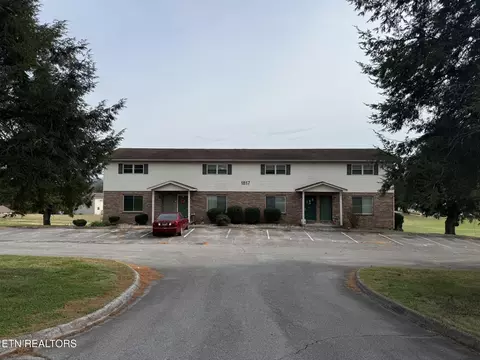 1817 Meadowland Ln, Louisville, TN 37777