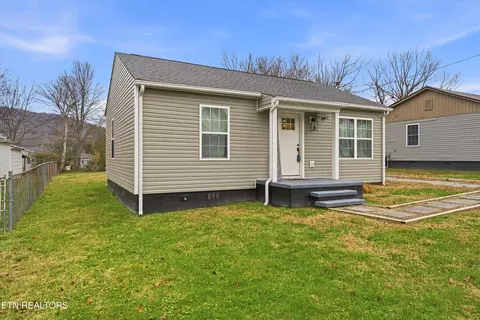 117 Love Dr, Harriman, TN 37748