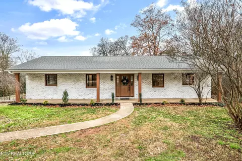 609 Coventry Rd, Knoxville, TN 37923
