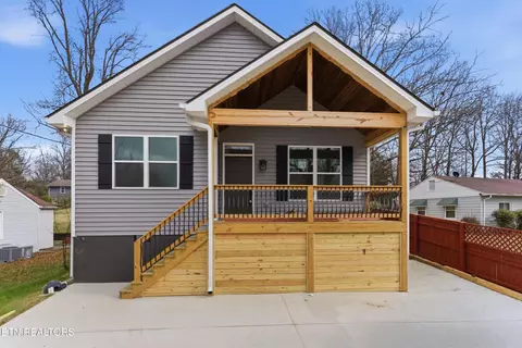 324 N Chilhowee Dr, Knoxville, TN 37914