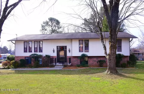 621 Belle Glade Ln, Knoxville, TN 37923