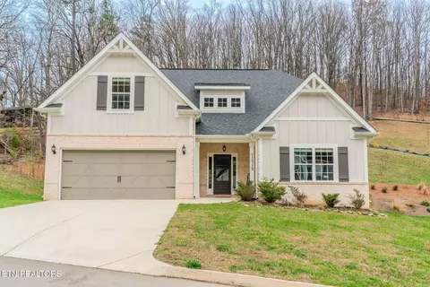 11712 Pepper Ridge Ln, Knoxville, TN 37932