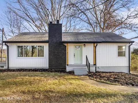 704 W Emory Rd, Powell, TN 37849