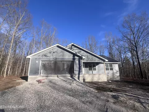 271 Georgee Rd, Jamestown, TN 38556