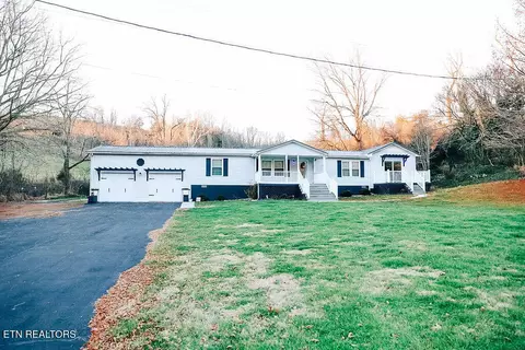 2792 Middle Wallens Creek Rd, Duffield, VA 24244