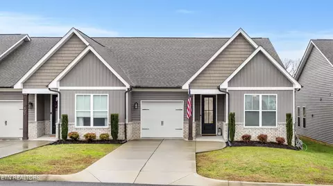 411 Toronto Ln, Knoxville, TN 37918