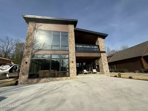 416-444 Mcmahan Rd, Pigeon Forge, TN 37863