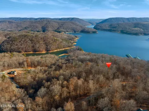 527 528 Garnet Tr, New Tazewell, TN 37825
