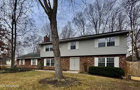 1913 Matthew Ln, Knoxville, TN 37923