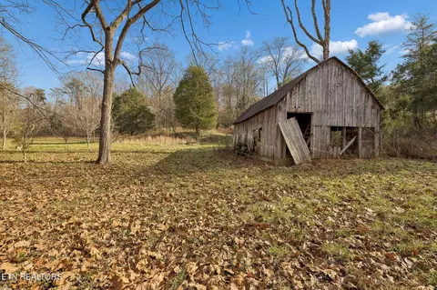 1033 Gamble Gap Rd, Tellico Plains, TN 37385