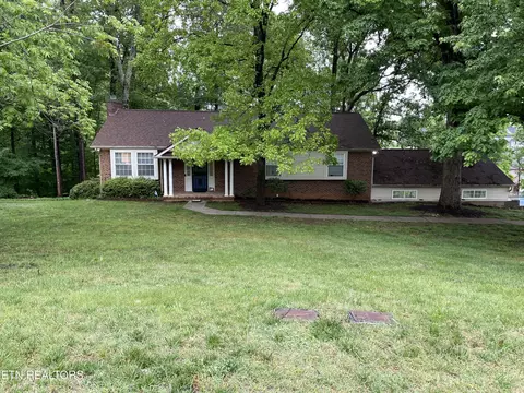 1434 Pine Springs Rd, Knoxville, TN 37922