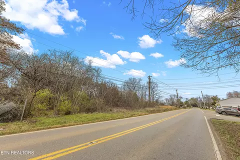 814 Maryville Hwy Hwy, Seymour, TN 37865
