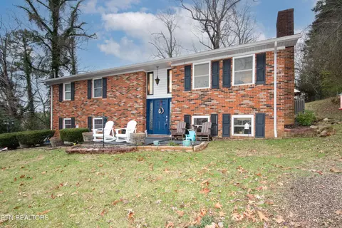 109 Ivy Ln, Clinton, TN 37716